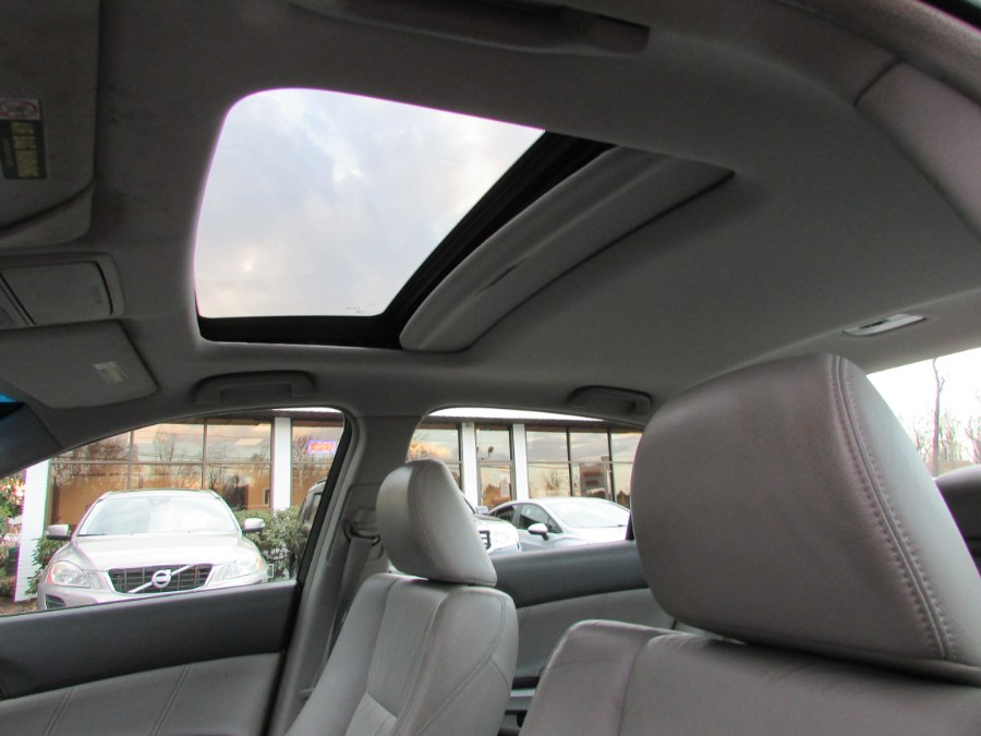2009 Honda Accord Sdn 4dr V6 Auto EX-L, available for sale in East Windsor, Connecticut | United Auto Sales of E Windsor, Inc. East Windsor, Connecticut 2009 Honda Accord Sdn 4dr V6 Auto EX-L, available for sale in East Windsor, Connecticut | United Auto Sales of E Windsor, Inc. East Windsor, Connecticut