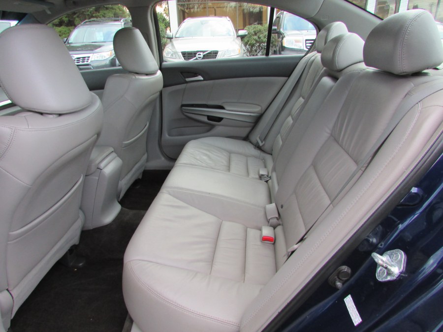 2009 Honda Accord Sdn 4dr V6 Auto EX-L, available for sale in East Windsor, Connecticut | United Auto Sales of E Windsor, Inc. East Windsor, Connecticut 2009 Honda Accord Sdn 4dr V6 Auto EX-L, available for sale in East Windsor, Connecticut | United Auto Sales of E Windsor, Inc. East Windsor, Connecticut