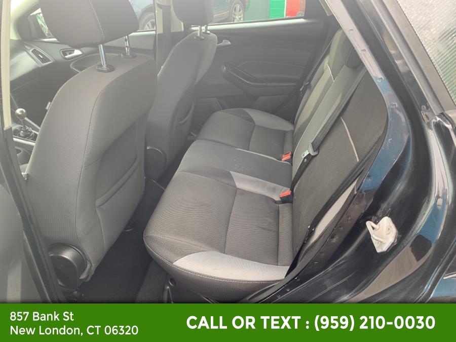 2014 Ford Focus 5dr HB SE, available for sale in New London, Connecticut | McAvoy Inc dba Town Hill Auto. New London, Connecticut 2014 Ford Focus 5dr HB SE, available for sale in New London, Connecticut | McAvoy Inc dba Town Hill Auto. New London, Connecticut
