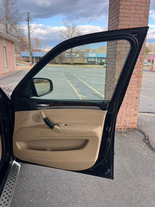 2007 BMW X5 AWD 4dr 4.8i, available for sale in New Britain, Connecticut | Supreme Automotive. New Britain, Connecticut 2007 BMW X5 AWD 4dr 4.8i, available for sale in New Britain, Connecticut | Supreme Automotive. New Britain, Connecticut
