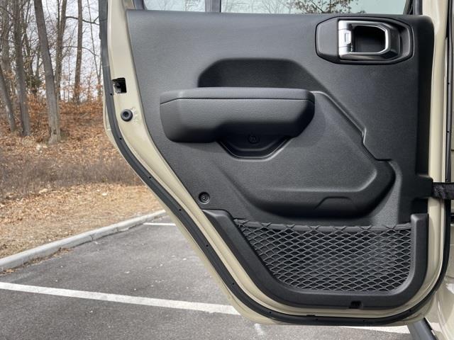 2022 Jeep Gladiator Mojave, available for sale in Brookfield, Connecticut | Blasius Federal Road. Brookfield, Connecticut 2022 Jeep Gladiator Mojave, available for sale in Brookfield, Connecticut | Blasius Federal Road. Brookfield, Connecticut