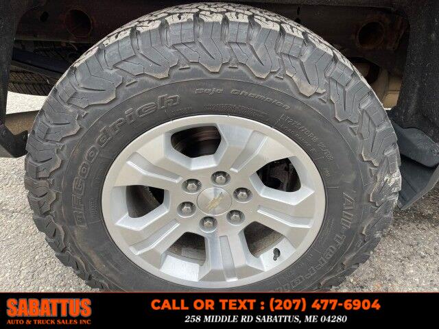 2018 Chevrolet Silverado 1500 4WD Crew Cab 143.5" LT w/1LT, available for sale in Sabattus, Maine | Sabattus Auto and Truck Sales Inc. Sabattus, Maine 2018 Chevrolet Silverado 1500 4WD Crew Cab 143.5" LT w/1LT, available for sale in Sabattus, Maine | Sabattus Auto and Truck Sales Inc. Sabattus, Maine
