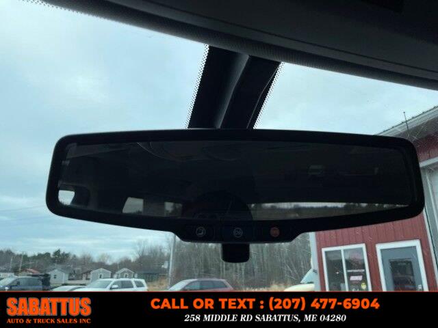 2018 Chevrolet Silverado 1500 4WD Crew Cab 143.5" LT w/1LT, available for sale in Sabattus, Maine | Sabattus Auto and Truck Sales Inc. Sabattus, Maine 2018 Chevrolet Silverado 1500 4WD Crew Cab 143.5" LT w/1LT, available for sale in Sabattus, Maine | Sabattus Auto and Truck Sales Inc. Sabattus, Maine