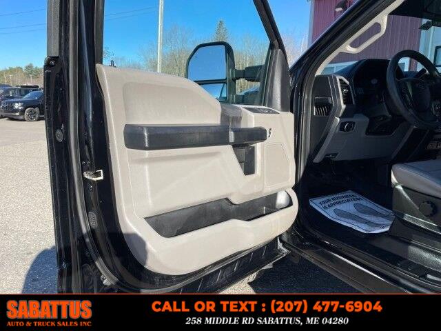 2017 Ford Super Duty F-250 SRW XL, available for sale in Sabattus, Maine | Sabattus Auto and Truck Sales Inc. Sabattus, Maine 2017 Ford Super Duty F-250 SRW XL, available for sale in Sabattus, Maine | Sabattus Auto and Truck Sales Inc. Sabattus, Maine