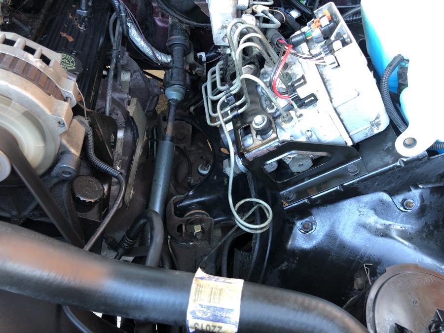1992 GMC Suburban 1500 SLE 2WD, available for sale in Waterbury, Connecticut | National Auto Brokers, Inc.. Waterbury, Connecticut 1992 GMC Suburban 1500 SLE 2WD, available for sale in Waterbury, Connecticut | National Auto Brokers, Inc.. Waterbury, Connecticut
