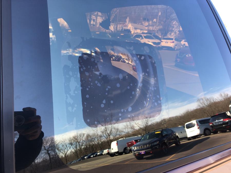 1992 GMC Suburban 1500 SLE 2WD, available for sale in Waterbury, Connecticut | National Auto Brokers, Inc.. Waterbury, Connecticut 1992 GMC Suburban 1500 SLE 2WD, available for sale in Waterbury, Connecticut | National Auto Brokers, Inc.. Waterbury, Connecticut