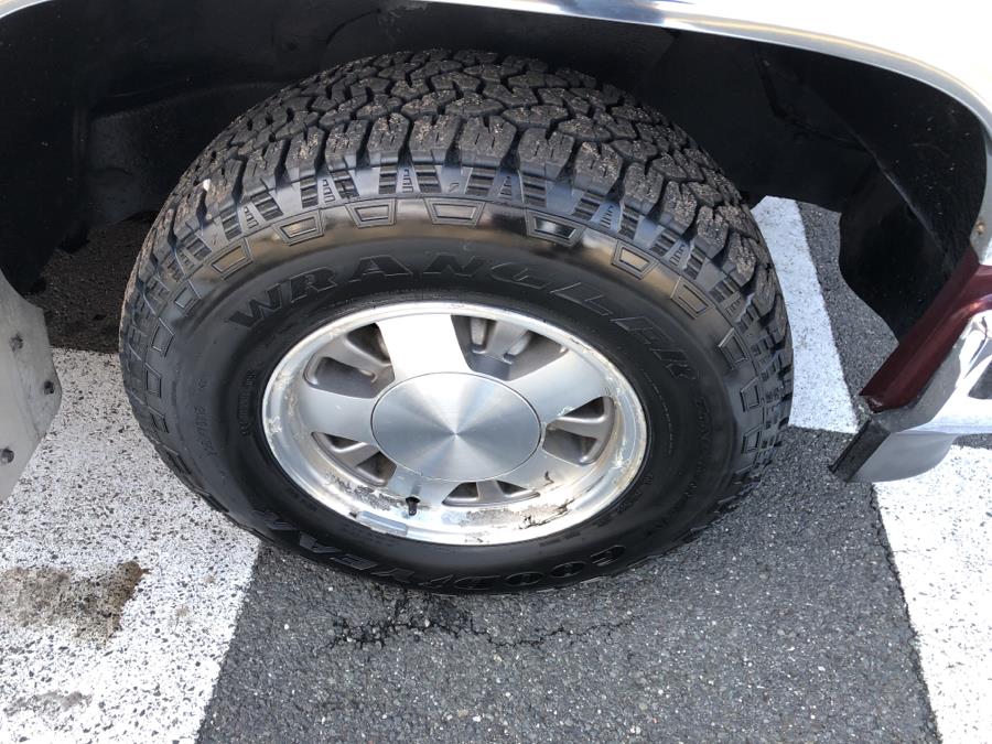 1992 GMC Suburban 1500 SLE 2WD, available for sale in Waterbury, Connecticut | National Auto Brokers, Inc.. Waterbury, Connecticut 1992 GMC Suburban 1500 SLE 2WD, available for sale in Waterbury, Connecticut | National Auto Brokers, Inc.. Waterbury, Connecticut