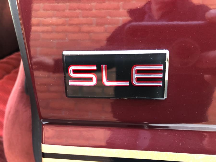 1992 GMC Suburban 1500 SLE 2WD, available for sale in Waterbury, Connecticut | National Auto Brokers, Inc.. Waterbury, Connecticut 1992 GMC Suburban 1500 SLE 2WD, available for sale in Waterbury, Connecticut | National Auto Brokers, Inc.. Waterbury, Connecticut