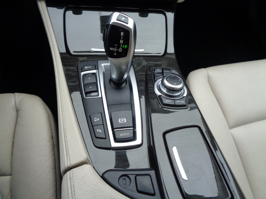 2012 BMW 5 Series 4dr Sdn 535i xDrive AWD, available for sale in Valley Stream, New York | NY Auto Traders. Valley Stream, New York 2012 BMW 5 Series 4dr Sdn 535i xDrive AWD, available for sale in Valley Stream, New York | NY Auto Traders. Valley Stream, New York