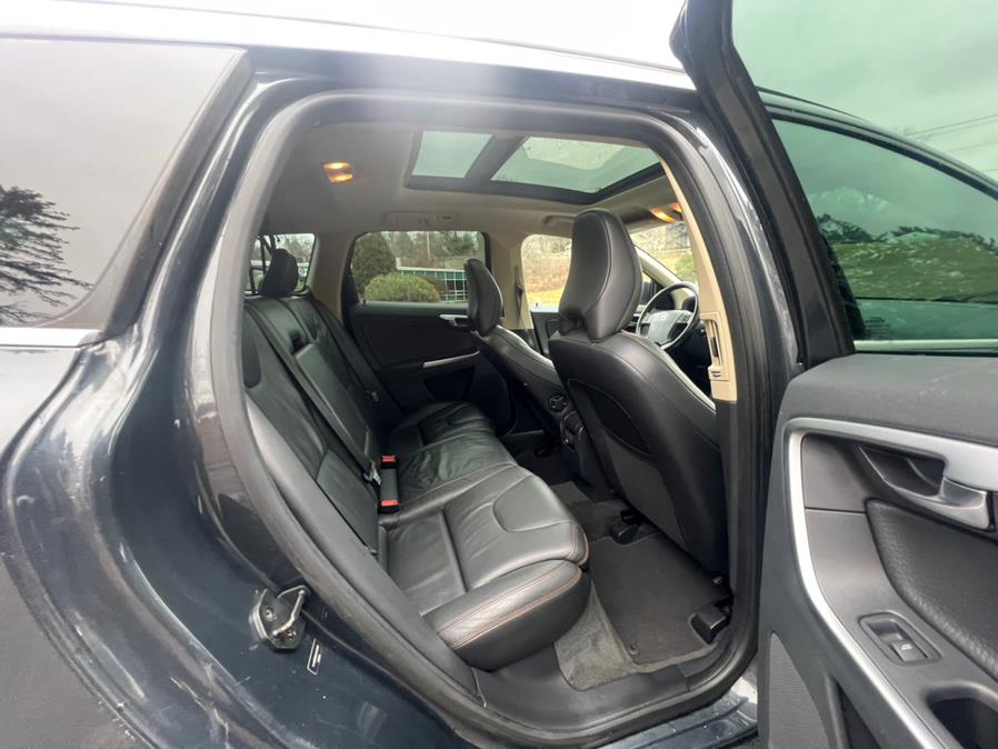 2010 Volvo XC60 AWD 4dr 3.0T w/Moonroof, available for sale in Waterbury, Connecticut | Platinum Auto Care. Waterbury, Connecticut 2010 Volvo XC60 AWD 4dr 3.0T w/Moonroof, available for sale in Waterbury, Connecticut | Platinum Auto Care. Waterbury, Connecticut