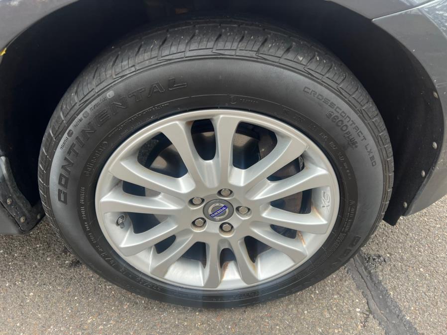 2010 Volvo XC60 AWD 4dr 3.0T w/Moonroof, available for sale in Waterbury, Connecticut | Platinum Auto Care. Waterbury, Connecticut 2010 Volvo XC60 AWD 4dr 3.0T w/Moonroof, available for sale in Waterbury, Connecticut | Platinum Auto Care. Waterbury, Connecticut
