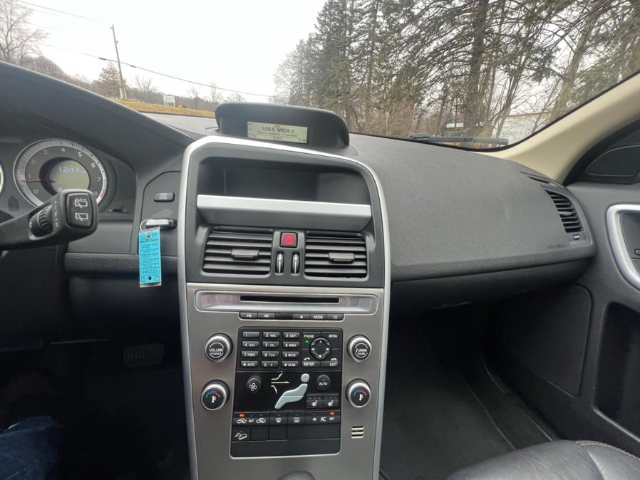 2010 Volvo XC60 AWD 4dr 3.0T w/Moonroof, available for sale in Waterbury, Connecticut | Platinum Auto Care. Waterbury, Connecticut 2010 Volvo XC60 AWD 4dr 3.0T w/Moonroof, available for sale in Waterbury, Connecticut | Platinum Auto Care. Waterbury, Connecticut