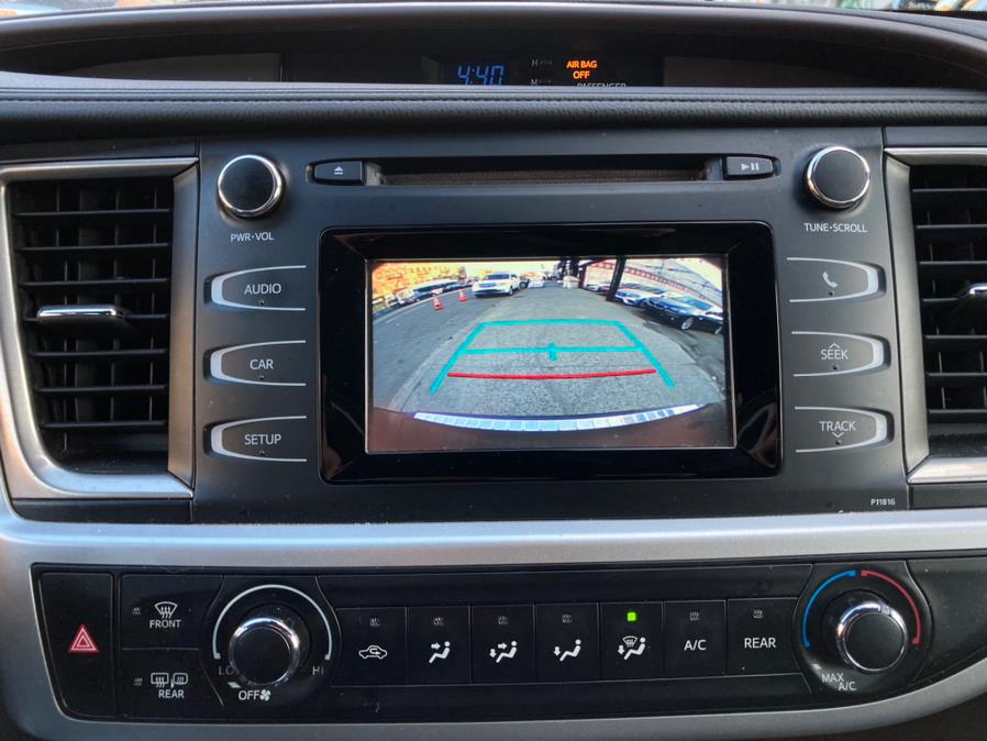 2019 Toyota Highlander LE Plus V6 AWD (Natl), available for sale in Brooklyn, New York | Carsbuck Inc.. Brooklyn, New York 2019 Toyota Highlander LE Plus V6 AWD (Natl), available for sale in Brooklyn, New York | Carsbuck Inc.. Brooklyn, New York