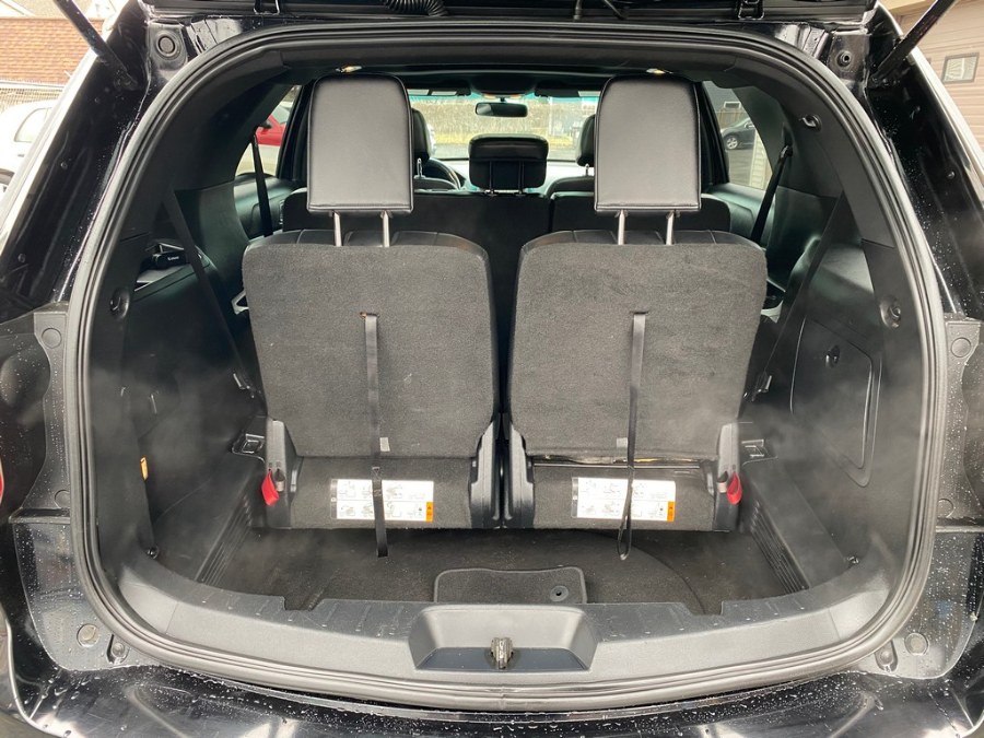 2016 Ford Explorer 4WD 4dr XLT, available for sale in West Springfield, Massachusetts | Union Street Auto Sales. West Springfield, Massachusetts 2016 Ford Explorer 4WD 4dr XLT, available for sale in West Springfield, Massachusetts | Union Street Auto Sales. West Springfield, Massachusetts