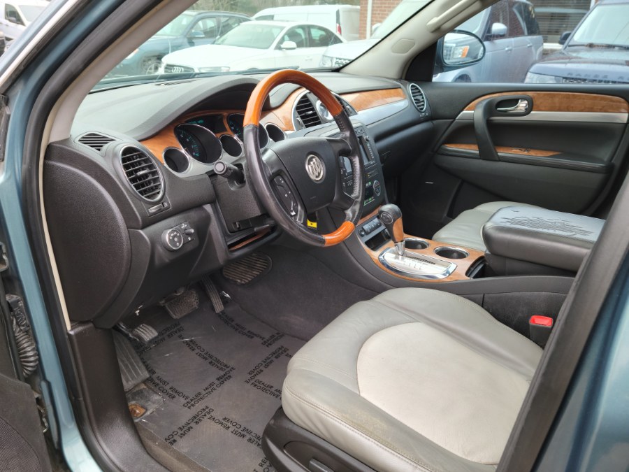 2009 Buick Enclave AWD 4dr CX Learher DVD Sunroof, available for sale in East Windsor, Connecticut | Toro Auto. East Windsor, Connecticut 2009 Buick Enclave AWD 4dr CX Learher DVD Sunroof, available for sale in East Windsor, Connecticut | Toro Auto. East Windsor, Connecticut
