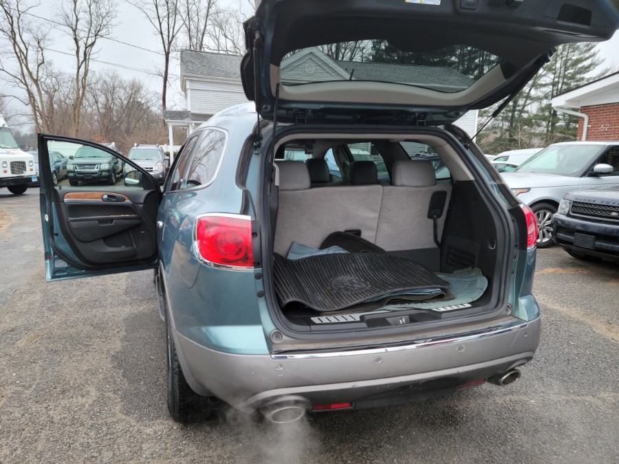 2009 Buick Enclave AWD 4dr CX Learher DVD Sunroof, available for sale in East Windsor, Connecticut | Toro Auto. East Windsor, Connecticut 2009 Buick Enclave AWD 4dr CX Learher DVD Sunroof, available for sale in East Windsor, Connecticut | Toro Auto. East Windsor, Connecticut