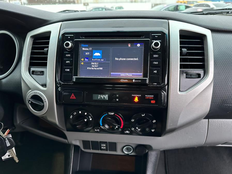 2014 Toyota Tacoma 4WD Access Cab V6 AT (Natl), available for sale in South Windsor, Connecticut | Mike And Tony Auto Sales, Inc. South Windsor, Connecticut 2014 Toyota Tacoma 4WD Access Cab V6 AT (Natl), available for sale in South Windsor, Connecticut | Mike And Tony Auto Sales, Inc. South Windsor, Connecticut