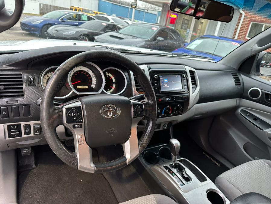 2014 Toyota Tacoma 4WD Access Cab V6 AT (Natl), available for sale in South Windsor, Connecticut | Mike And Tony Auto Sales, Inc. South Windsor, Connecticut 2014 Toyota Tacoma 4WD Access Cab V6 AT (Natl), available for sale in South Windsor, Connecticut | Mike And Tony Auto Sales, Inc. South Windsor, Connecticut