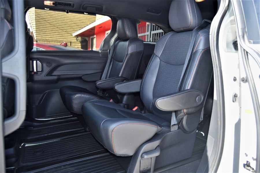 2021 Toyota Sienna XSE FWD 7-Passenger (Natl), available for sale in Moreno Valley, California | Fusion Motors Inc. Moreno Valley, California 2021 Toyota Sienna XSE FWD 7-Passenger (Natl), available for sale in Moreno Valley, California | Fusion Motors Inc. Moreno Valley, California