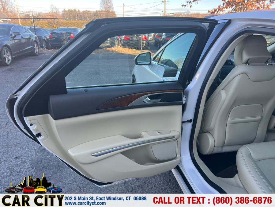 2014 Lincoln MKZ 4dr Sdn AWD, available for sale in East Windsor, Connecticut | Car City LLC. East Windsor, Connecticut 2014 Lincoln MKZ 4dr Sdn AWD, available for sale in East Windsor, Connecticut | Car City LLC. East Windsor, Connecticut