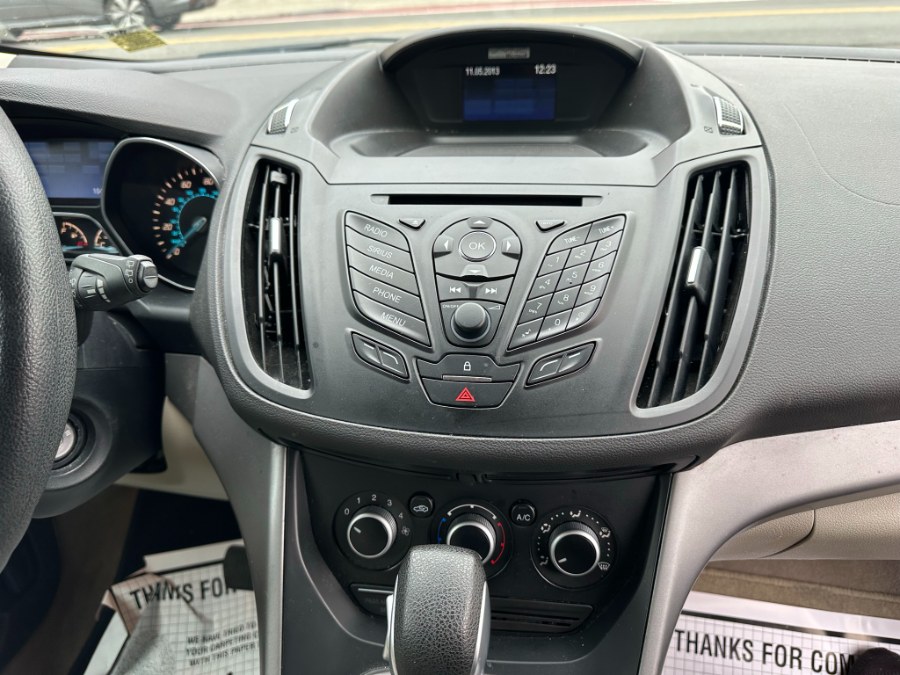 2014 Ford Escape FWD 4dr SE, available for sale in Brooklyn, New York | Wide World Inc. Brooklyn, New York 2014 Ford Escape FWD 4dr SE, available for sale in Brooklyn, New York | Wide World Inc. Brooklyn, New York