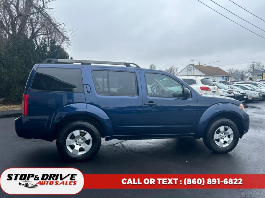 2012 Nissan Pathfinder 4WD 4dr V6 SV, available for sale in East Windsor, Connecticut | Stop & Drive Auto Sales. East Windsor, Connecticut 2012 Nissan Pathfinder 4WD 4dr V6 SV, available for sale in East Windsor, Connecticut | Stop & Drive Auto Sales. East Windsor, Connecticut