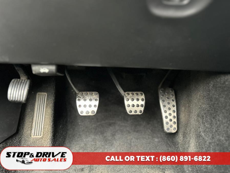2012 Dodge Challenger 2dr Cpe R/T, available for sale in East Windsor, Connecticut | Stop & Drive Auto Sales. East Windsor, Connecticut 2012 Dodge Challenger 2dr Cpe R/T, available for sale in East Windsor, Connecticut | Stop & Drive Auto Sales. East Windsor, Connecticut