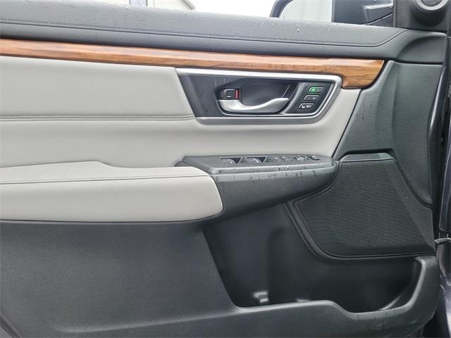2019 Honda Cr-v EX-L, available for sale in Avon, Connecticut | Sullivan Automotive Group. Avon, Connecticut 2019 Honda Cr-v EX-L, available for sale in Avon, Connecticut | Sullivan Automotive Group. Avon, Connecticut