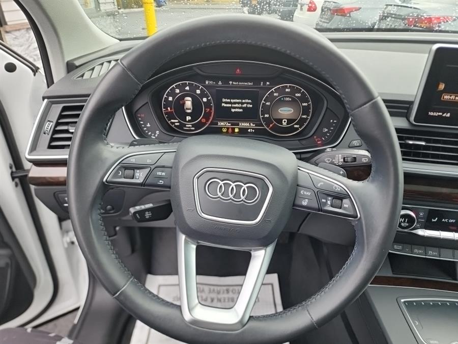 2019 Audi Q5 Premium Plus 45 TFSI quattro, available for sale in Islip, New York | L.I. Auto Gallery. Islip, New York 2019 Audi Q5 Premium Plus 45 TFSI quattro, available for sale in Islip, New York | L.I. Auto Gallery. Islip, New York