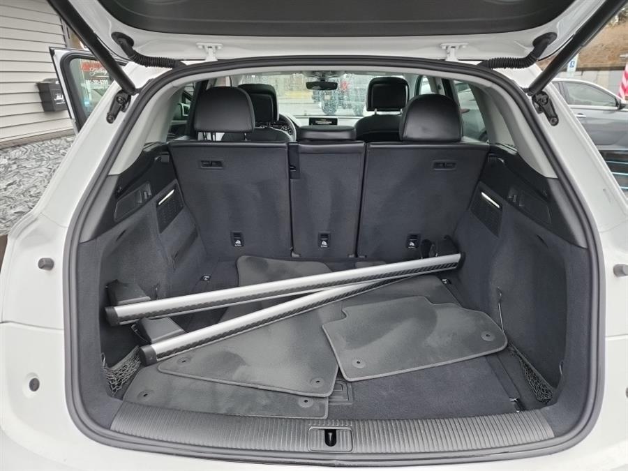 2019 Audi Q5 Premium Plus 45 TFSI quattro, available for sale in Islip, New York | L.I. Auto Gallery. Islip, New York 2019 Audi Q5 Premium Plus 45 TFSI quattro, available for sale in Islip, New York | L.I. Auto Gallery. Islip, New York