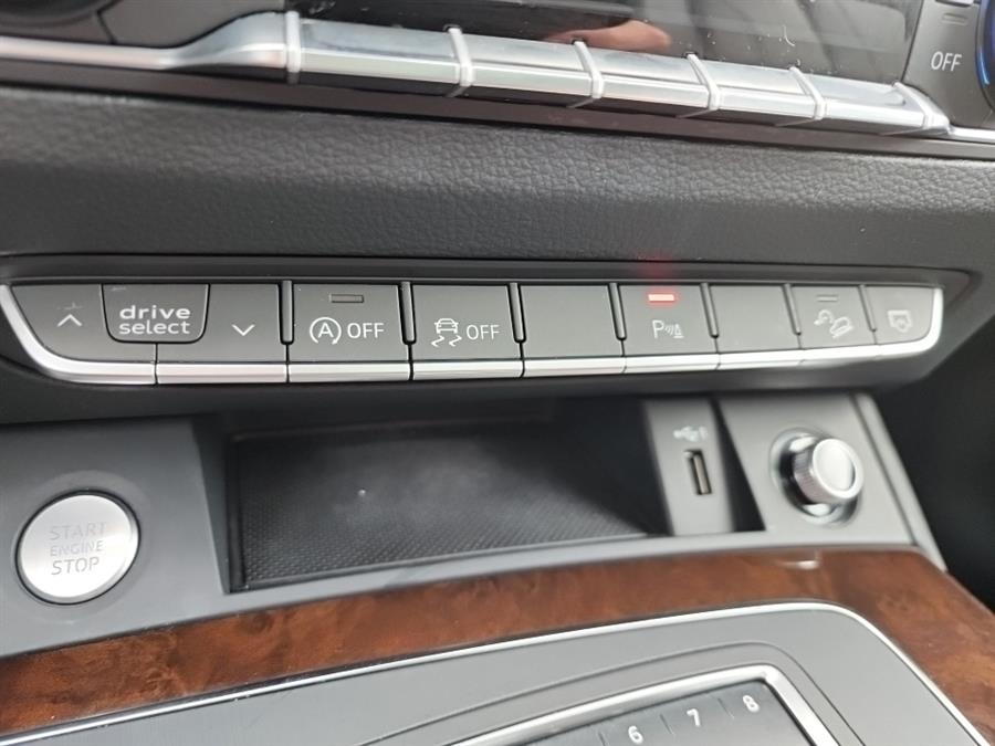 2019 Audi Q5 Premium Plus 45 TFSI quattro, available for sale in Islip, New York | L.I. Auto Gallery. Islip, New York 2019 Audi Q5 Premium Plus 45 TFSI quattro, available for sale in Islip, New York | L.I. Auto Gallery. Islip, New York