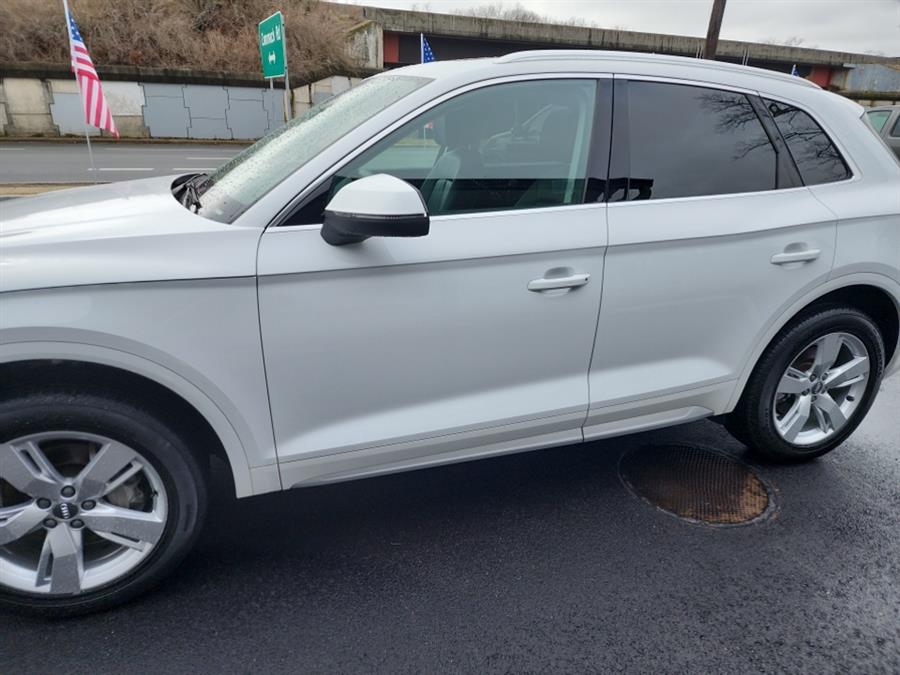 2019 Audi Q5 Premium Plus 45 TFSI quattro, available for sale in Islip, New York | L.I. Auto Gallery. Islip, New York 2019 Audi Q5 Premium Plus 45 TFSI quattro, available for sale in Islip, New York | L.I. Auto Gallery. Islip, New York
