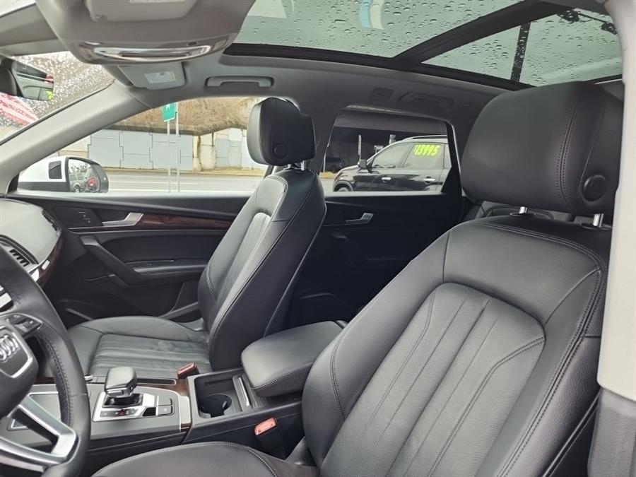 2019 Audi Q5 Premium Plus 45 TFSI quattro, available for sale in Islip, New York | L.I. Auto Gallery. Islip, New York 2019 Audi Q5 Premium Plus 45 TFSI quattro, available for sale in Islip, New York | L.I. Auto Gallery. Islip, New York