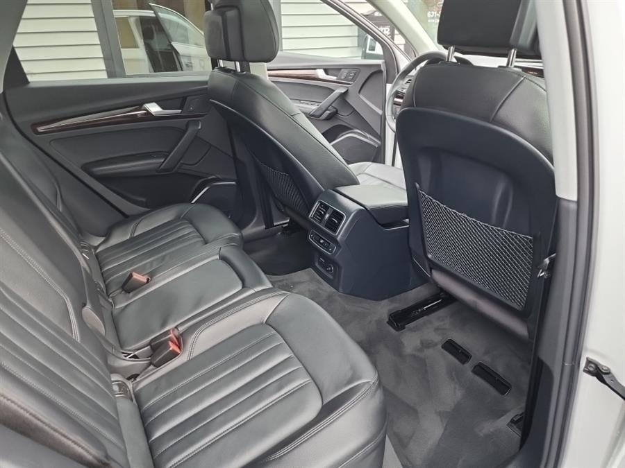 2019 Audi Q5 Premium Plus 45 TFSI quattro, available for sale in Islip, New York | L.I. Auto Gallery. Islip, New York 2019 Audi Q5 Premium Plus 45 TFSI quattro, available for sale in Islip, New York | L.I. Auto Gallery. Islip, New York