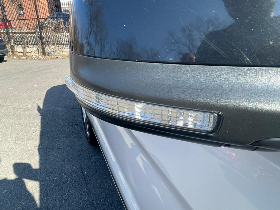 2017 Ford Explorer XLT 4WD, available for sale in Irvington, New Jersey | Elis Motors Corp. Irvington, New Jersey 2017 Ford Explorer XLT 4WD, available for sale in Irvington, New Jersey | Elis Motors Corp. Irvington, New Jersey