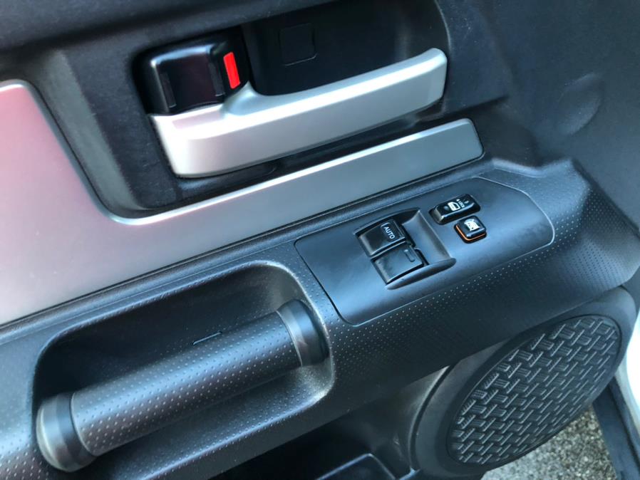 2007 Toyota FJ Cruiser 4WD 4dr Auto, available for sale in Irvington, New Jersey | Elis Motors Corp. Irvington, New Jersey 2007 Toyota FJ Cruiser 4WD 4dr Auto, available for sale in Irvington, New Jersey | Elis Motors Corp. Irvington, New Jersey