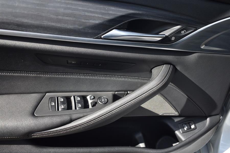 2021 BMW 5 Series 530i xDrive AWD 4dr Sedan, available for sale in Great Neck, New York | Camy Cars. Great Neck, New York 2021 BMW 5 Series 530i xDrive AWD 4dr Sedan, available for sale in Great Neck, New York | Camy Cars. Great Neck, New York