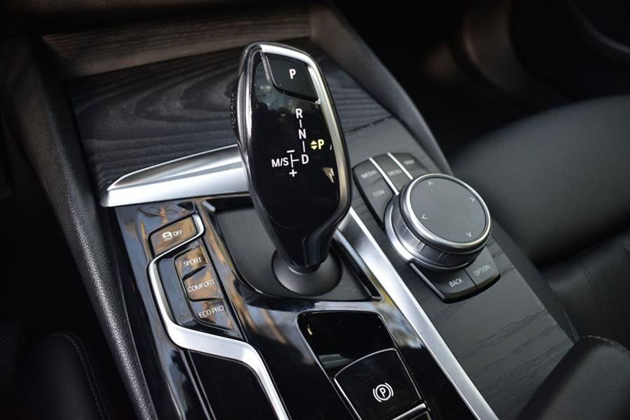 2021 BMW 5 Series 530i xDrive AWD 4dr Sedan, available for sale in Great Neck, New York | Camy Cars. Great Neck, New York 2021 BMW 5 Series 530i xDrive AWD 4dr Sedan, available for sale in Great Neck, New York | Camy Cars. Great Neck, New York