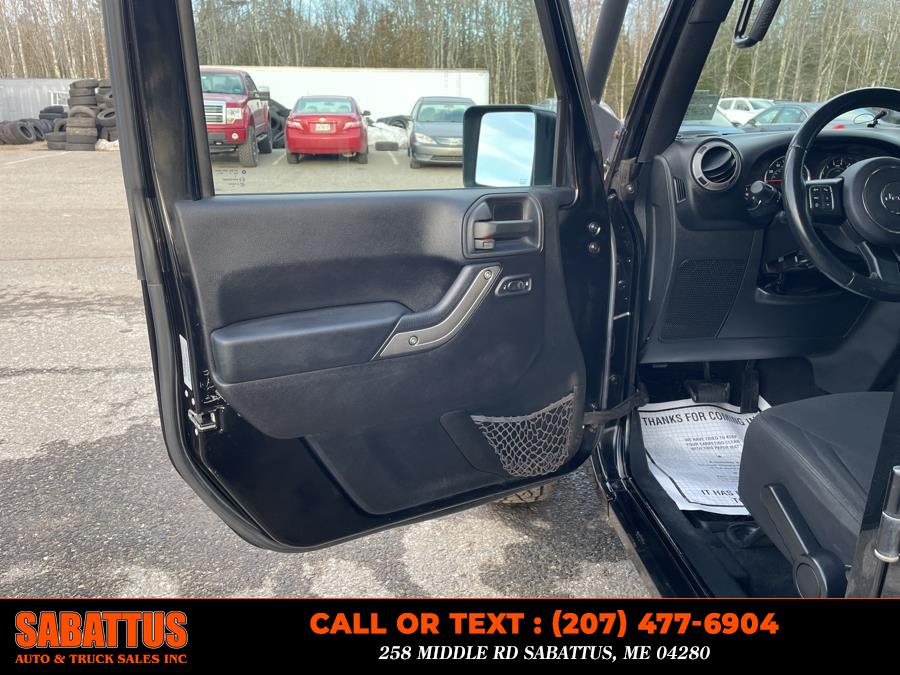 2015 Jeep Wrangler Unlimited 4WD 4dr Sport, available for sale in Sabattus, Maine | Sabattus Auto and Truck Sales Inc. Sabattus, Maine 2015 Jeep Wrangler Unlimited 4WD 4dr Sport, available for sale in Sabattus, Maine | Sabattus Auto and Truck Sales Inc. Sabattus, Maine