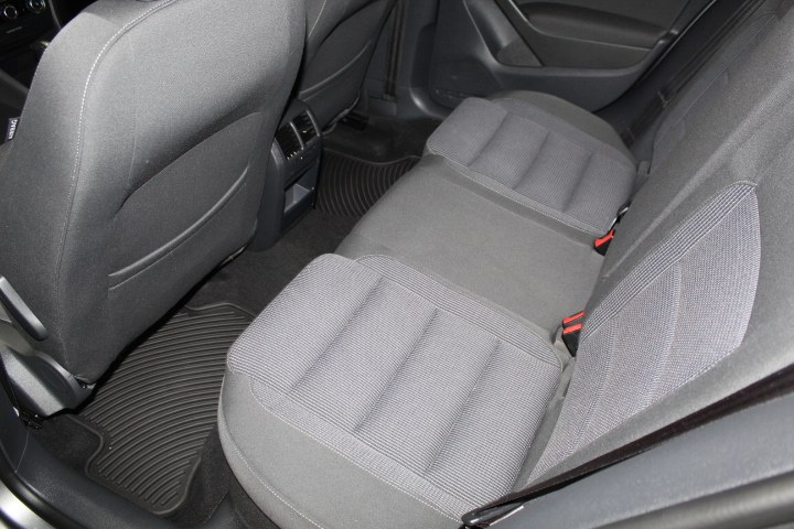 2013 Volkswagen Golf 4dr HB Auto w/Conv PZEV, available for sale in Plainville, Connecticut | New England Auto Sales LLC. Plainville, Connecticut 2013 Volkswagen Golf 4dr HB Auto w/Conv PZEV, available for sale in Plainville, Connecticut | New England Auto Sales LLC. Plainville, Connecticut