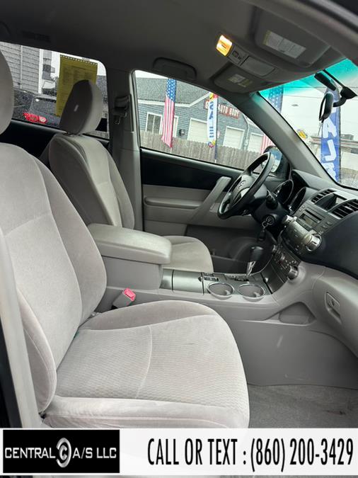 2010 Toyota Highlander 4WD 4dr V6 Base (Natl), available for sale in East Windsor, Connecticut | Central A/S LLC. East Windsor, Connecticut 2010 Toyota Highlander 4WD 4dr V6 Base (Natl), available for sale in East Windsor, Connecticut | Central A/S LLC. East Windsor, Connecticut