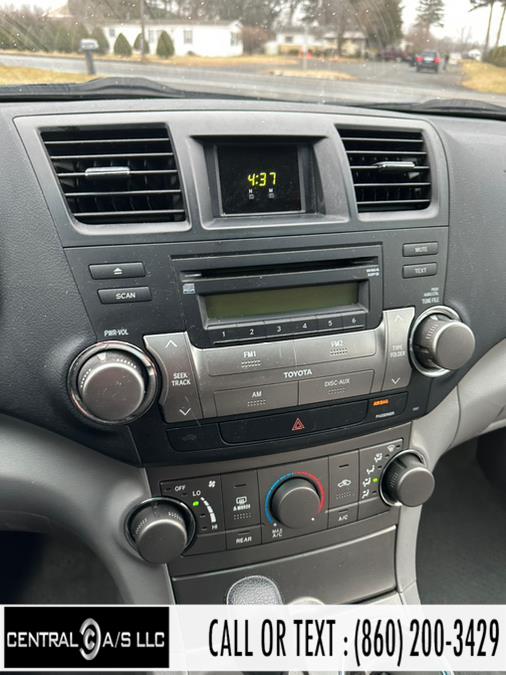 2010 Toyota Highlander 4WD 4dr V6 Base (Natl), available for sale in East Windsor, Connecticut | Central A/S LLC. East Windsor, Connecticut 2010 Toyota Highlander 4WD 4dr V6 Base (Natl), available for sale in East Windsor, Connecticut | Central A/S LLC. East Windsor, Connecticut
