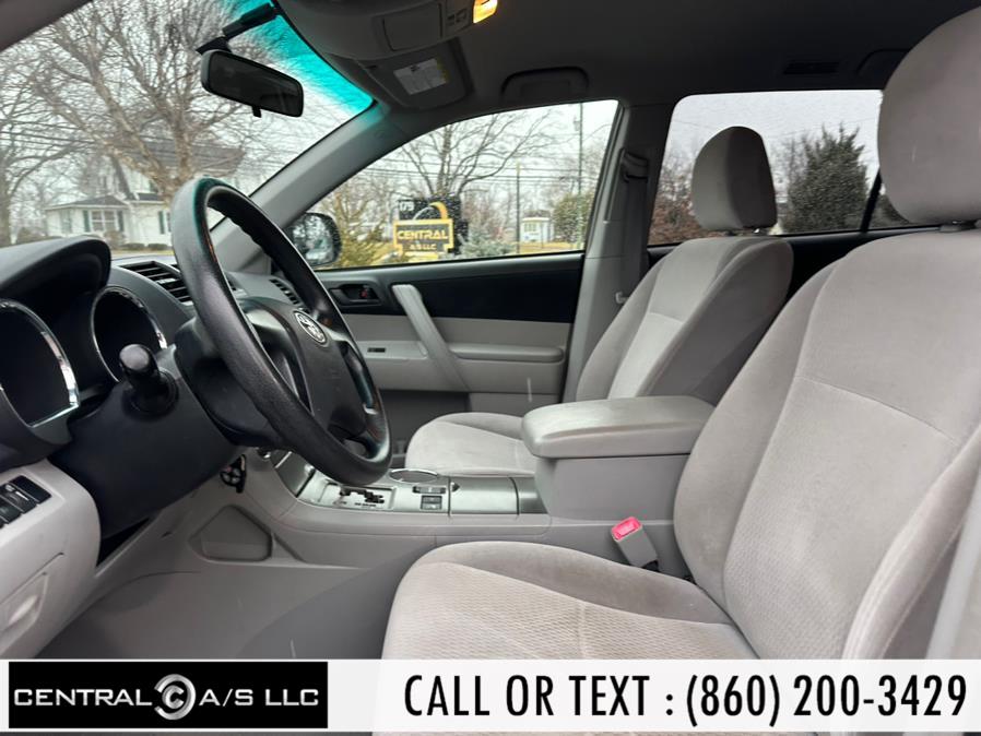 2010 Toyota Highlander 4WD 4dr V6 Base (Natl), available for sale in East Windsor, Connecticut | Central A/S LLC. East Windsor, Connecticut 2010 Toyota Highlander 4WD 4dr V6 Base (Natl), available for sale in East Windsor, Connecticut | Central A/S LLC. East Windsor, Connecticut