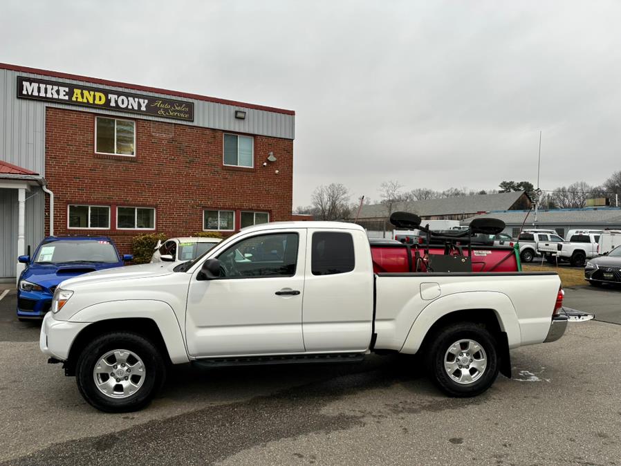 2014 Toyota Tacoma 4WD Access Cab V6 AT (Natl), available for sale in South Windsor, Connecticut | Mike And Tony Auto Sales, Inc. South Windsor, Connecticut 2014 Toyota Tacoma 4WD Access Cab V6 AT (Natl), available for sale in South Windsor, Connecticut | Mike And Tony Auto Sales, Inc. South Windsor, Connecticut