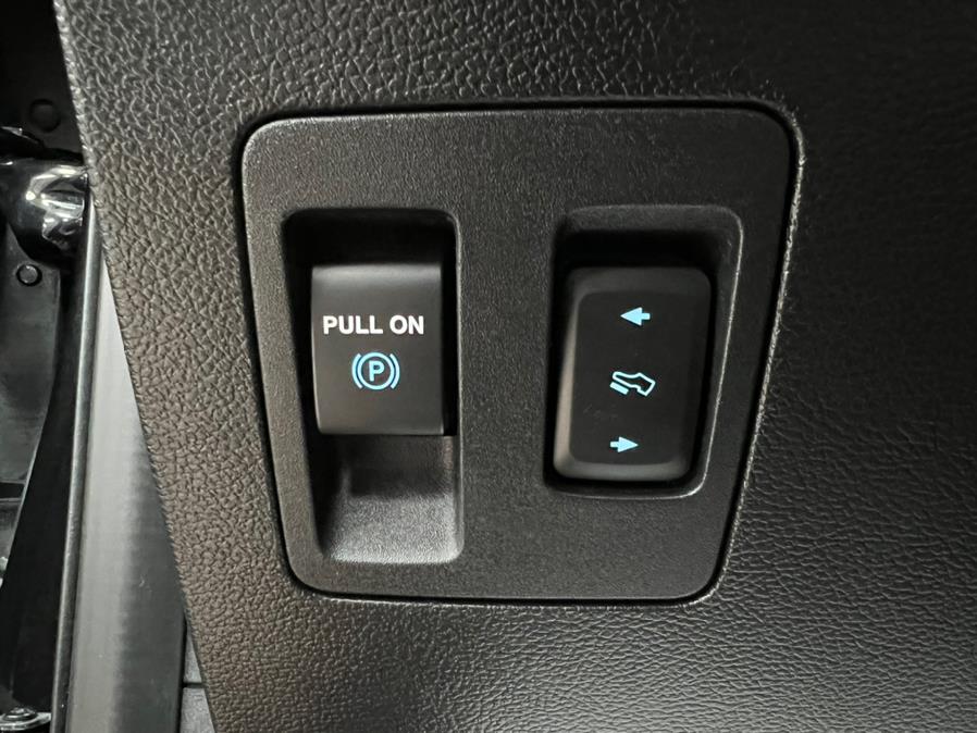 2020 Ford F-150 LARIAT 4WD SuperCrew 5.5'' Box, available for sale in Massapequa Park, New York | Power Motors East. Massapequa Park, New York 2020 Ford F-150 LARIAT 4WD SuperCrew 5.5'' Box, available for sale in Massapequa Park, New York | Power Motors East. Massapequa Park, New York