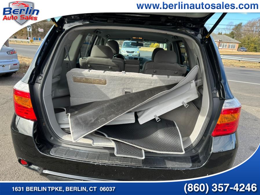 2009 Toyota Highlander 4WD 4dr V6 Base, available for sale in Berlin, Connecticut | Berlin Auto Sales LLC. Berlin, Connecticut 2009 Toyota Highlander 4WD 4dr V6 Base, available for sale in Berlin, Connecticut | Berlin Auto Sales LLC. Berlin, Connecticut