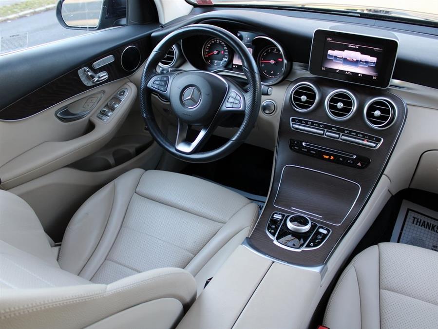 2019 Mercedes-benz Glc GLC 300, available for sale in Great Neck, New York | Auto Expo Ent Inc.. Great Neck, New York 2019 Mercedes-benz Glc GLC 300, available for sale in Great Neck, New York | Auto Expo Ent Inc.. Great Neck, New York