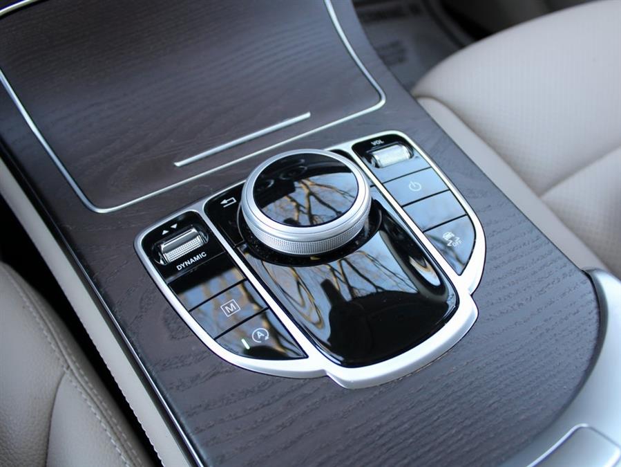 2019 Mercedes-benz Glc GLC 300, available for sale in Great Neck, New York | Auto Expo Ent Inc.. Great Neck, New York 2019 Mercedes-benz Glc GLC 300, available for sale in Great Neck, New York | Auto Expo Ent Inc.. Great Neck, New York