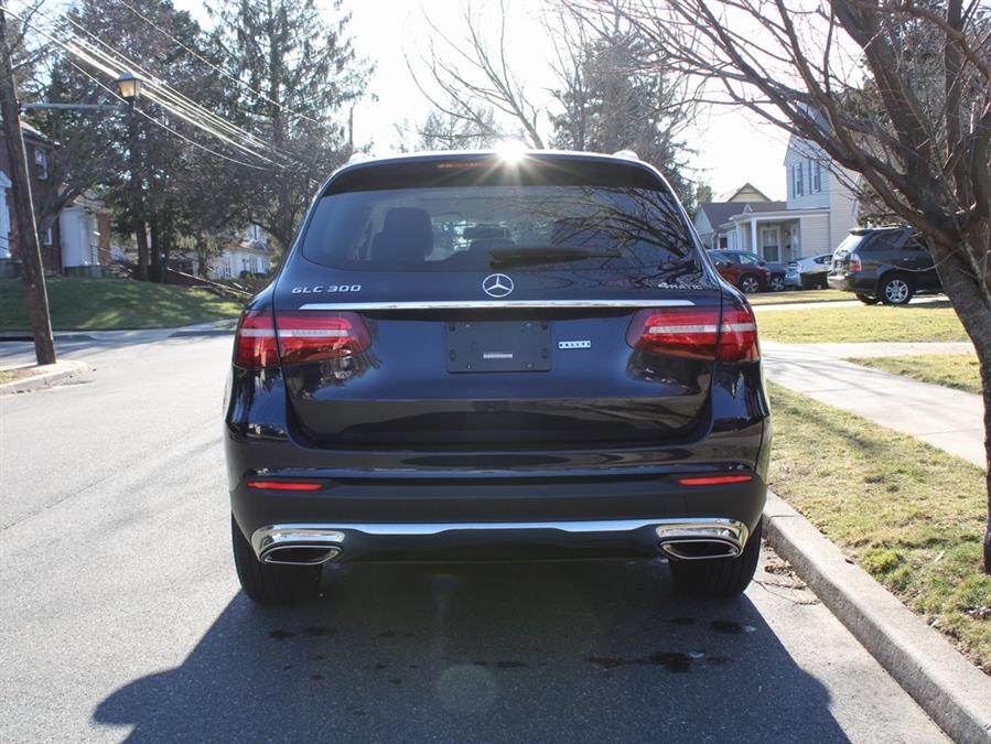 2019 Mercedes-benz Glc GLC 300, available for sale in Great Neck, New York | Auto Expo Ent Inc.. Great Neck, New York 2019 Mercedes-benz Glc GLC 300, available for sale in Great Neck, New York | Auto Expo Ent Inc.. Great Neck, New York