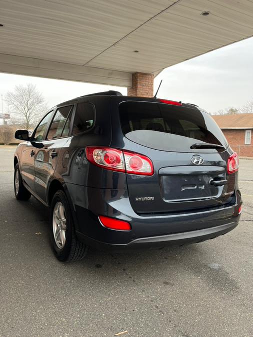 2011 Hyundai Santa Fe FWD 4dr I4 Auto GLS, available for sale in New Britain, Connecticut | Supreme Automotive. New Britain, Connecticut 2011 Hyundai Santa Fe FWD 4dr I4 Auto GLS, available for sale in New Britain, Connecticut | Supreme Automotive. New Britain, Connecticut